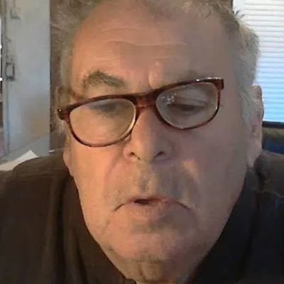 raphvui's profile picture. 🔊 Prout
Les coutures tiennent pas