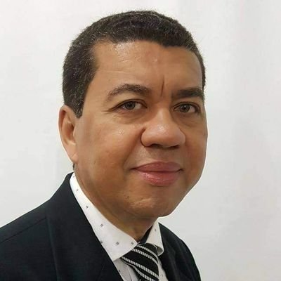 DEUS É FIEL! Adv.há quase 30 anos,tec. contab., pai, avô; anti-esquerda; anti-censura!!!