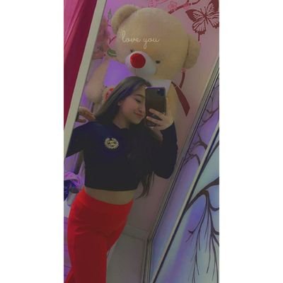 Ayushi51106982's profile picture. unfiltered 🦋