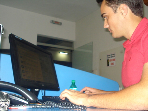 APRESENTADOR E REPORTER DO MGTV. TV INTEGRAÇÃO (AFILIADA TV GLOBO) EM DIVINÓPOLIS.