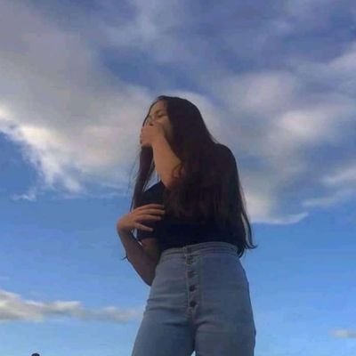 KHRTL6's profile picture. :-|