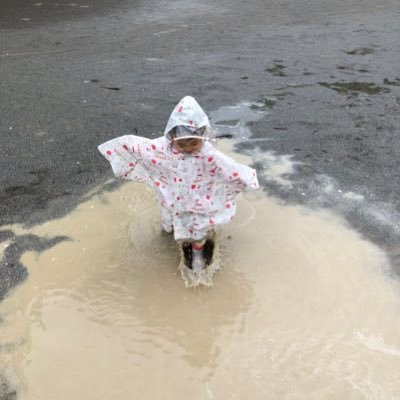 3歳と0歳の母。2回目の育休中、何気ない日々をつぶやきます。ナルバリッチ、Suchmos、リップスライム、キリンジ、藤井風好きです。あとセラムンと電車も好きです。