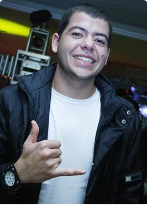 Gbolsani12's profile picture. Brasileiro ,solteiro,caucasiano(com algumas contradições) e meio louco,na dúvida não sigam