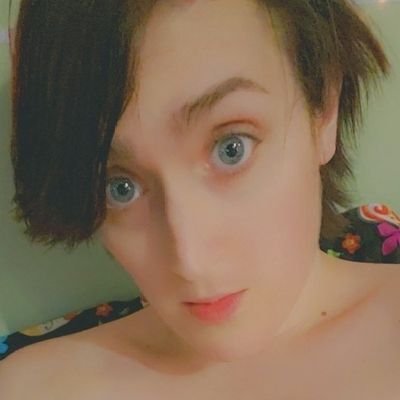 🏳️🌈Trans, poly lesbian🏳️🌈
Just a cute girl looking to have some fun 😘
NSFW 18+ Pics, videos, ect. My DMs are always open ❤ snap: mmetzler667 👻