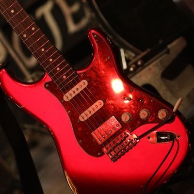 ギター、アコギ・ベース弾きます 。富山でバンド活動中 、社会人軽音サークル「スピカ」所属 、 DTM始めました。
