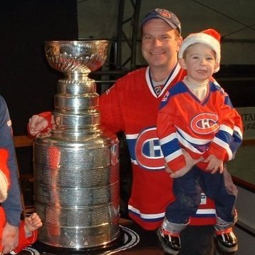 Chicken Wings Expert, Annoyingly Proud Dad, 
#Neurofibromatosis
#ChickenWingsExpert
#GoHabsGo
President, Founder of 