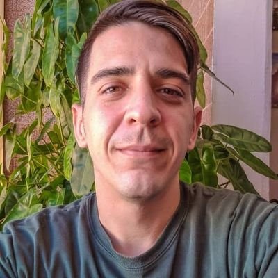 Algo gracioso cuando puedo serlo y serio cuando debo me gusta la programación y soy fan de aprender siempre cosas nuevas