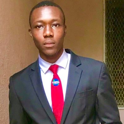 Je suis un homme qui aime apprend en toute humilité qui aime le travail bien et qui crois toujours qu’on peut sauver le monde et qui désire réaliser son rêve