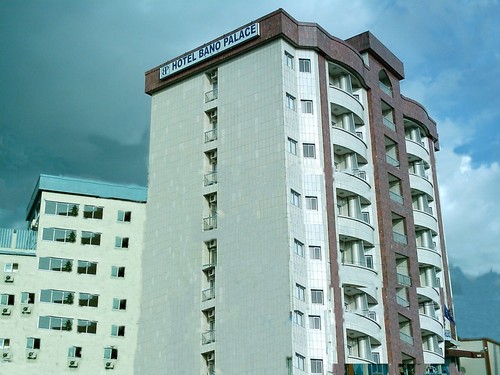 Hotel BANO Palace : 3 star hotel, cheaper alternative to a 5 or 4 star hotel,  located in Douala-Cameroon, with great customer service and high quality rooms.