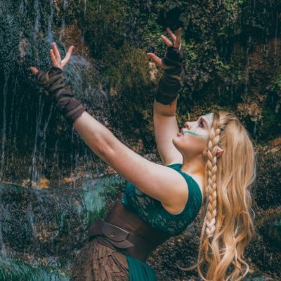 it’s emeeelia but i go by millie on the internet. a wizard boy in a land of myth and a time of magic. 📸dressesanddragons on instagram she/her
