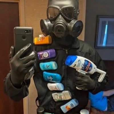 Twitch streamer/competitive call of duty player