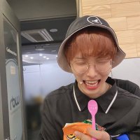 대가리꽃밭 (@do_not_entren) 's Twitter Profile