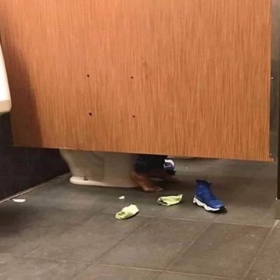 cptgayhoelife's profile picture. 