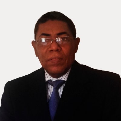 Arquitecto, Profesor Titular de LUZ, Dr. en Arquitectura. MSc en Informatica en Arquitectura. #HablemosBIMVe. #DiplomadoBIMCIV
