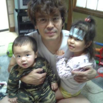 MviQFrqrihp5rV1's profile picture. 