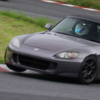 2019年8月からS2000（AP1）に乗ってます(過去車はDC2R96、EG6、ER34、GDB-F、BRZ)通勤はシエンタです。M3には出来る限りの一般参加です。イチオシは葉月ゆらさん。フォローいただいたら様子見てからフォロバするか決めますのでツイートしててください。 切られたら切ります😥