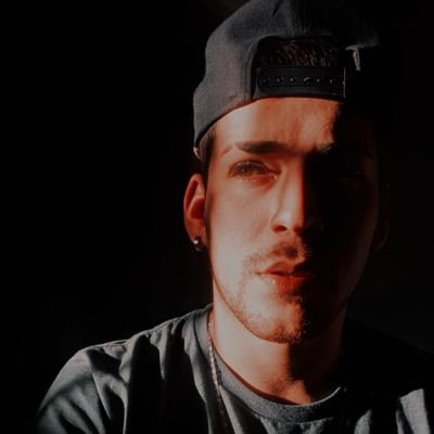 IG: @Gonzamusicok #Musico 🎵 #Cantante 🎙 #Compositor ✏ ⬇️⬇️Pagina de Youtube⬇️⬇️