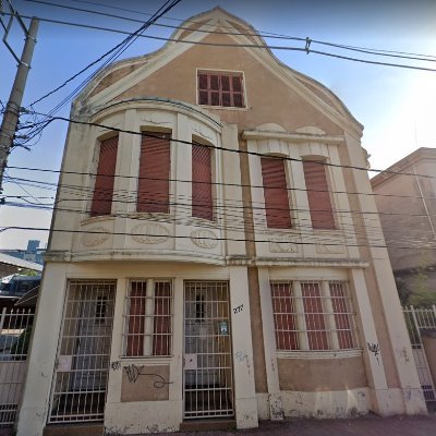 Fios/threads sobre o acervo dos imóveis históricos tombados e inventariados em Porto Alegre. Arquitetura e memória para além dos bairros centrais.