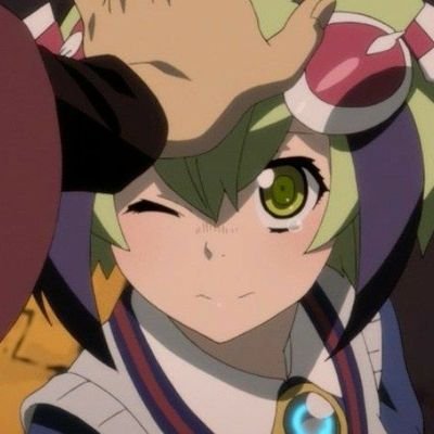 cosmicshines_'s profile picture. shine like you never did. 🌟 
bookworm at its finest | back-up account