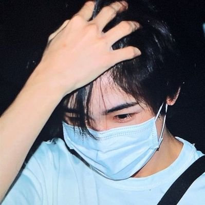 SE0NGST4R's profile picture. 