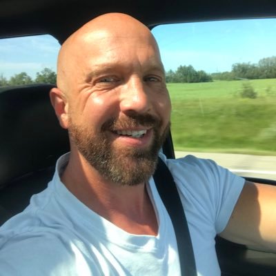 MoritzSchmitz1's profile picture. 🇩🇪🇨🇦🇳🇱