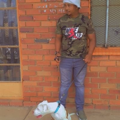 Reatile_Dj's profile picture. Disc Jockey | Deep 🏠🖤 | Music Curator   Extroverting Introvert |  @KaizerChiefs @ChelseaFC