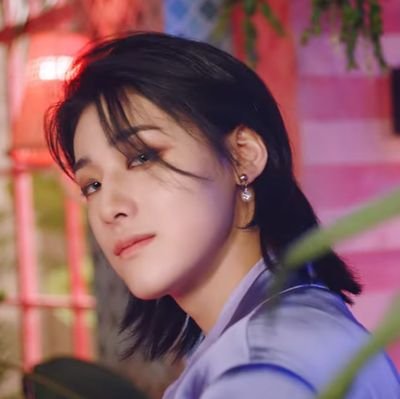 #위아이: 세상이 등 돌린다 해도 멈출 필욘 없어 •••• crazy weird INFJ