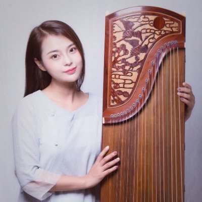 Ms Yuan Ting is currently teaching guzheng at Newtown and Northland Sec Sch, St Hilda and Tampines Pri Sch. For more info, u can contact us at our FB page!