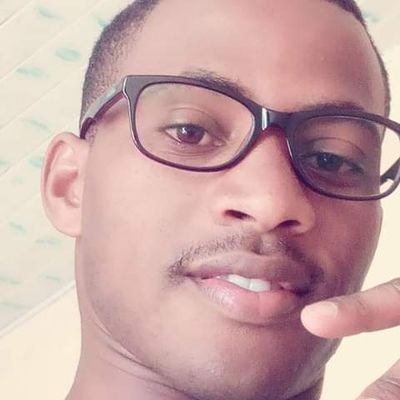 AkMukala's profile picture. s i m p l i c i t y