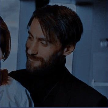 Аня, she/her🍷
Люблю искусство. Существую благодаря театру, сигаретам и кофе.
#мгчд #Моцартрокопера #руслит. ||мультифд жопа||. Либфем.
@reqwviem