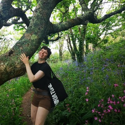 Freelance Educator. Welcome & Service Assistant at National Trust.🌳Conservation Volunteer 🎶Singer. Thoughts & bad grammar my own (-retweets). She/Her. 🏳️‍🌈