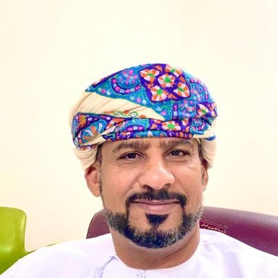 ماجستير إدارة الأعمال وعضو الاتحاد العماني لكرة الطائره