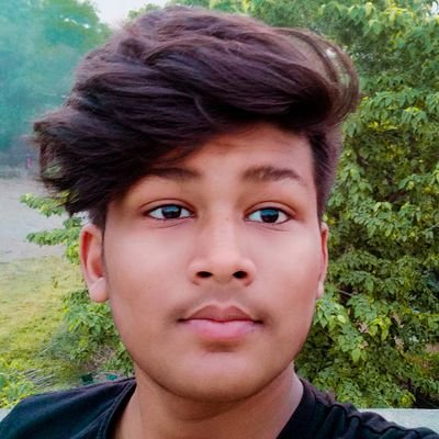 hello everyone I'm roushan of 18 year old . I study in patna . iwnt to become a doctor and I'm neet aspirant 🤍 . thnx followers 🙏🏻