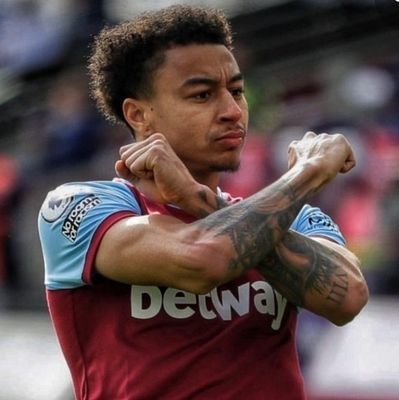 BinKupfer's profile picture. Motivation Coach for @SFDGaming 💙🔛🔝

🇦🇹@kleinzi_