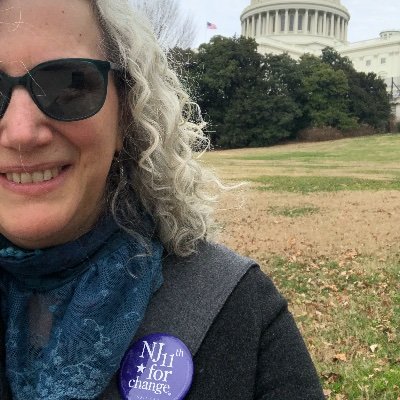 Executive Director @nj11forchange. @mets, Shakespeare, dictionary subtweets, bird Twitter, math. Abortion rights voter. @NJGov stan account. (she/her)