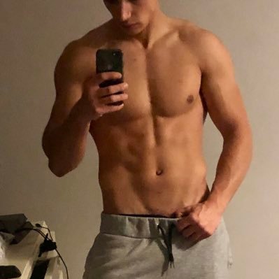 charlie_is_fit's profile picture. 21 Gym lover. Come see what I’m about. Subscribe to the OF for more pics and optional exercise programs