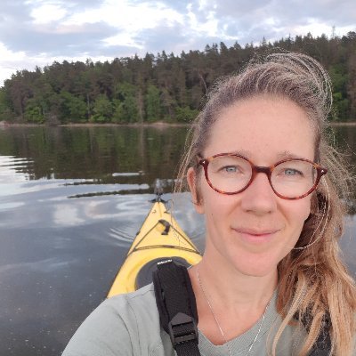 Interested in food, biocultural landscapes, development, resilience. Research theme leader Res & Dev @sthlmresilience, mother, outdoors-er, cookbook author.