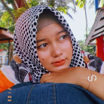 fia_almira's profile picture. Give thanks to  اَللّهُ