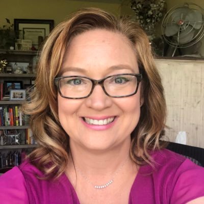 KamiLP's profile picture. IMC Marketing Whiz • Coffee Freak • IoT-Obsessed Disruptive Technology Geek • Creative Writer • Strategic Marketer • Bulldog Mama