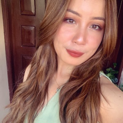 jarolee's profile picture. Guilty of swallowing the sun in the afternoon
