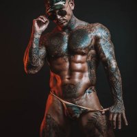 大艺术家 (@seshangyue) 's Twitter Profile