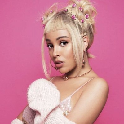 this is your best account source about singer and songwriter Doja Cat. | Fan Account 🪐