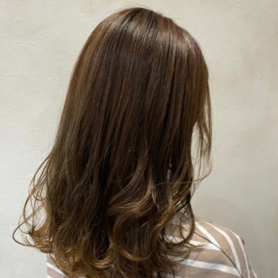 mika_webdesign's profile picture. #Webデザイン #studio #デイトラ デザインコンテスト第3回入賞 第1回デザインコンペ優勝 #mochi研 TOEIC950 STUDIOパートナー制度会員、Canva公式クリエイター 現在ブラジルに住んでます🇧🇷