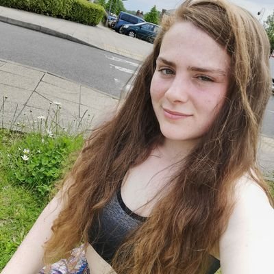 kathyroxable's profile picture. just here for the cat videos