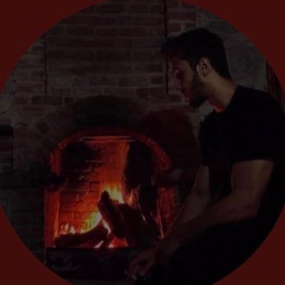 emreaknnn5's profile picture. 