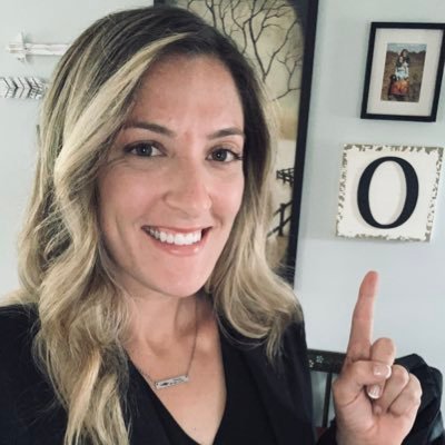 Mrs_Ogle_'s profile picture. mom of two boys • wife • Reading Specialist • social butterfly • musically inclined • fitness fiend •✌🏻❤️🐘