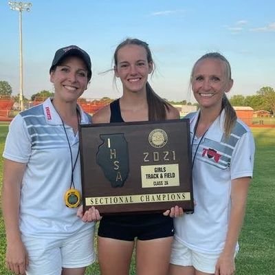 morgannoyes13's profile picture. triad track '22