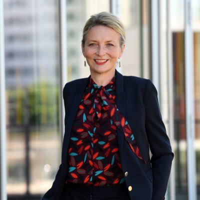 # 🇫🇷 Adjointe au Maire de Courbevoie - en charge de la Culture et du Patrimoine # Inspectrice Générale du Conseil Régional d’Ile-de-France
