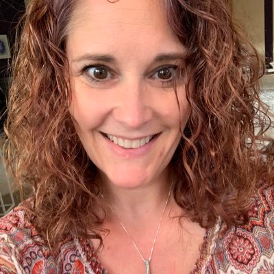 Mom, tech coach, Orangetheory fanatic, Moodler, Google Certified Educator. Views are my own.