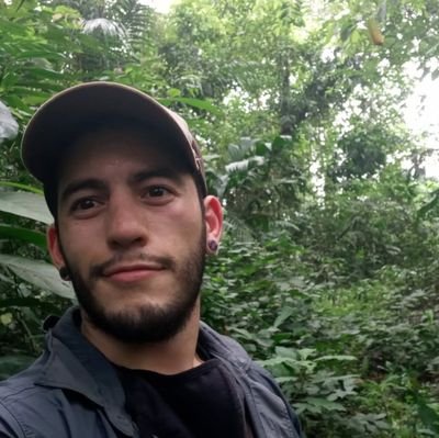 Evolutionary biologist, Ornithology. 
Costa Rican 🇨🇷
Postdoctoral researcher at Louisiana State University